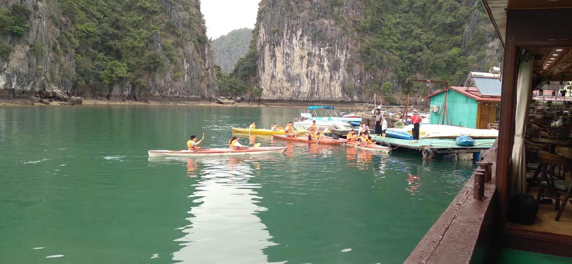 Cat Ba Victory Hostel Dong Khe Sau エクステリア 写真