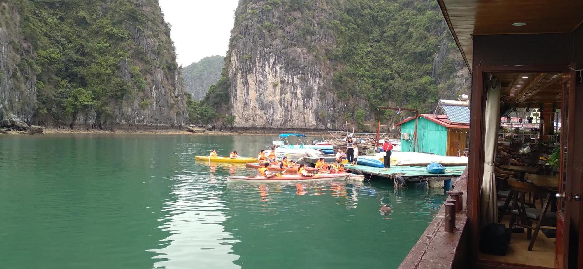 Cat Ba Victory Hostel Dong Khe Sau エクステリア 写真